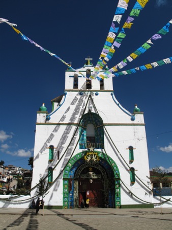 ChamulaChurch.jpg